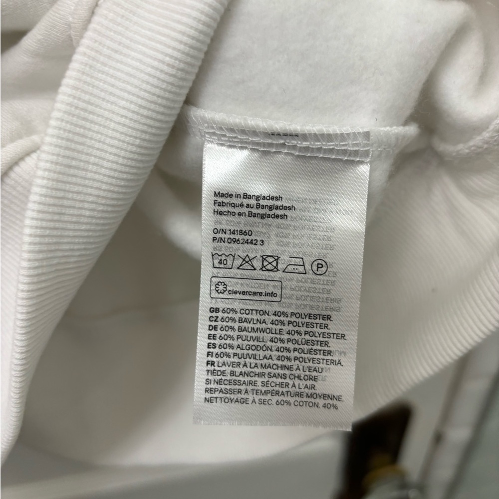 NWT H&M White Crewneck Sweatshirt - Picture 4 of 5